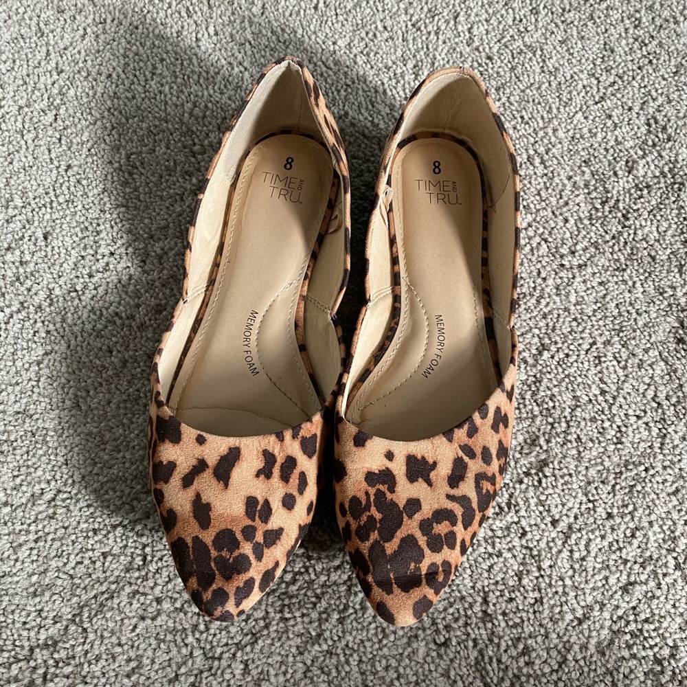 Time & Tru leopard flats